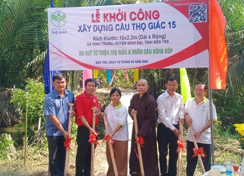 Lễ khởi công xây dựng 3 cây cầu nông thôn xã Định Trung,  huyện Bình Đại