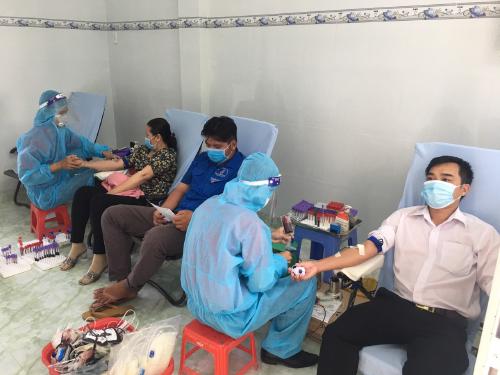 Hội Chữ thập đỏ huyện Thạnh Phú tổ chức tiếp nhận hiến máu  tình nguyện hưởng ứng Lễ hội Xuân hồng năm 2022