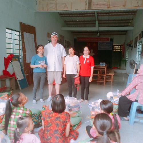 Hội Chữ thập đỏ huyện Mỏ Cày Nam phát động, thực hiện phong trào “Tết vì người nghèo và nạn nhân chất độc da cam” nhân dịp Tết Kỷ Hợi 2019 .