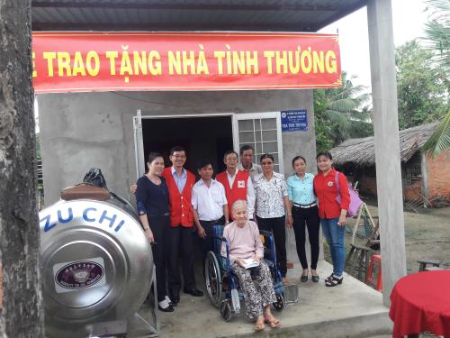 Hội Chữ thập đỏ tỉnh Bến tre tổ chức lễ trao tặng 5 căn nhà tình thương tại 4 huyện Châu Thành, Ba Tri, Chợ Lách, Thạnh Phú
