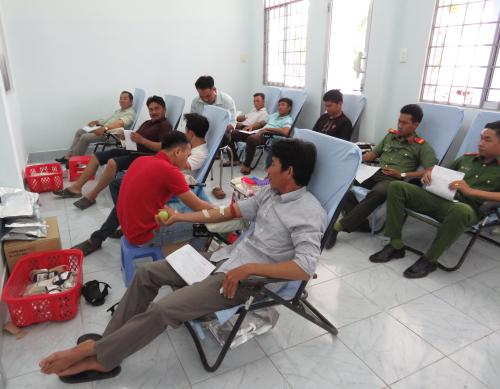 Hội Chữ thập đỏ huyện Thạnh Phú tổ chức tiếp nhận hiến máu tình nguyện đợt 3 năm 2019 