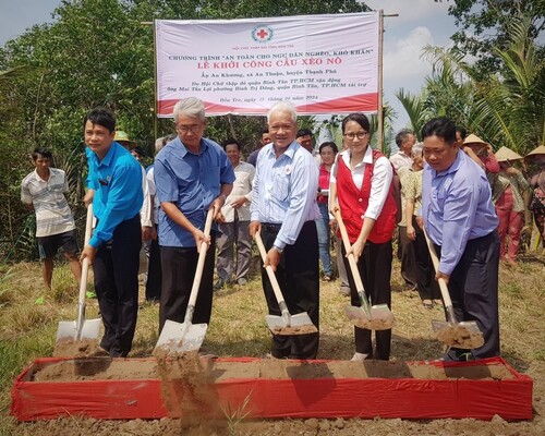 Khởi công xây dựng cầu giao thông nông thôn tại xã An Thuận,  huyện Thạnh Phú