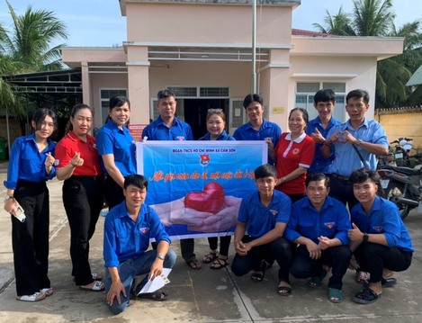 Huyện Mỏ Cày Nam tiếp tục vận động hiến máu tình nguyện  hưởng ứng chiến dịch “Những giọt máu hồng – hè” năm 2022