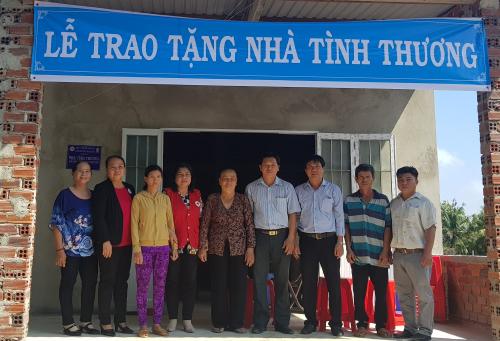 Lễ trao nhà tình thương cho 3 hộ nghèo của xã Thạnh Trị, xã Thạnh Phước và xã Đại Hoà Lộc huyện Bình Đại