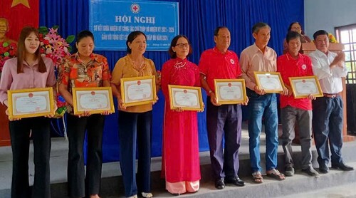 Hội Chữ thập đỏ xã Thạnh Trị, huyện Bình Đại sơ kết giữa nhiệm kỳ 2021 – 2026, tổng kết công tác Hội năm 2024