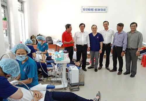 Ban liên lạc Đồng hương về nguồn thực hiện nhiều hoạt động an sinh xã hội trên địa bàn huyện Bình Đại