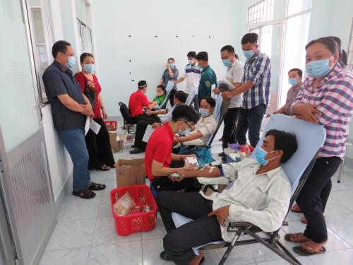 Huyện Thạnh Phú hưởng ứng ngày “Toàn dân hiến máu tình nguyện” ngày 07/4 