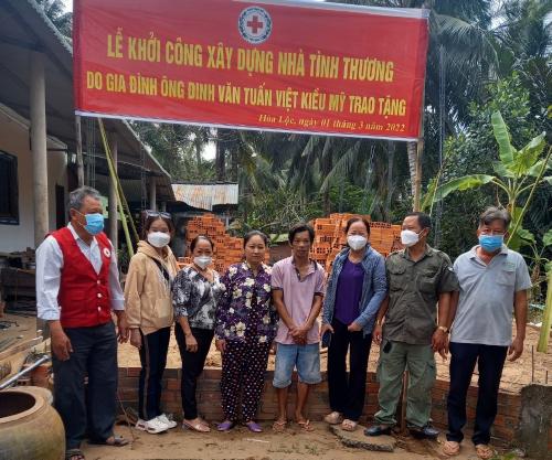 Hội Chữ thập đỏ huyện Mỏ Cày Bắc tổ chức lễ khởi công xây dựng  nhà tình thương xã Hòa Lộc