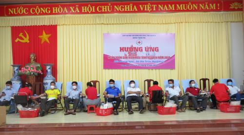 Hội Chữ thập đỏ huyện Thạnh phú tiếp tục hưởng ứng ngày  “Toàn dân hiến máu tình nguyện” năm 2022