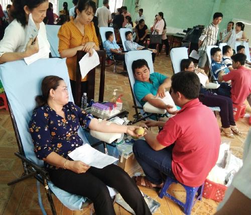 Hội Chữ thập đỏ huyện Mỏ Cày Bắc tổ chức hiến máu tình nguyện đợt 2 năm 2019 