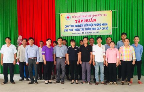 Hội Chữ thập đỏ tỉnh Bến Tre tổ chức tập huấn phòng ngừa và ứng phó thiên tai, thảm họa cấp cơ sở tại huyện Mỏ Cày Nam và huyện Thạnh Phú