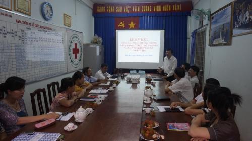 Hội Chữ thập đỏ tỉnh và Liên Minh hợp tác xã tỉnh ký kết việc phối hợp hoạt động nhân đạo