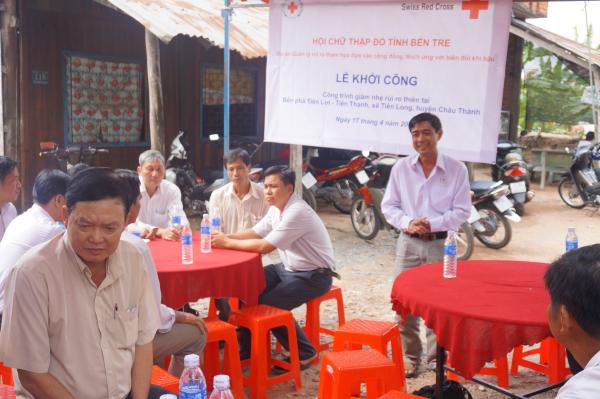 Hội Chữ thập đỏ tỉnh phối hợp với UBND.xã Tiên Long (H.Châu Thành) tổ chức lễ khởi công xây bến đò ngang ấp Tiên Thạnh