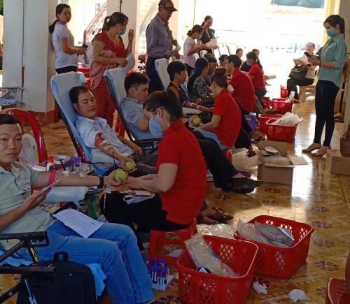 Hội Chữ  thập đỏ huyện Bình Đại tổ chức hiến máu tình nguyện đợt 2 năm 2020