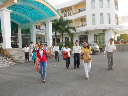 Hội Chữ thập đỏ tỉnh và Ủy ban nhân dân xã Phú Túc tổ chức đoàn đi học tập kinh nghiệm thực hiện dự án ở tỉnh Hậu Giang